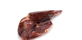 Čeká vás výjimečná událost? Podávejte hostům kvalitní sušenou šunku Jamón